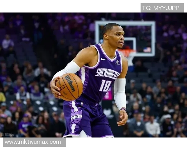 火箭双星威少与施罗德展现团队篮球实力KD被包夹依然难敌55开局面